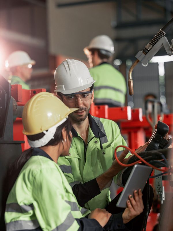 robotic-technician-enable-welding-and-lifting-web robotic-technician-enable-welding-and-lifting-web
